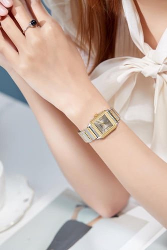 ساعة نسائية قليمير ستيل بلون فضي وذهبي