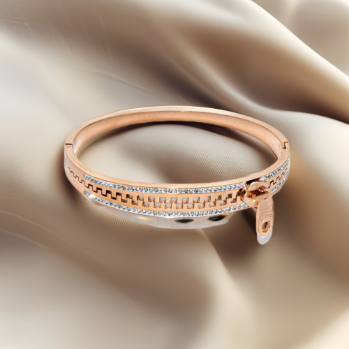 بنجرة نسائية بلون روز قولد