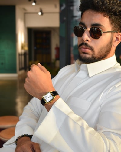 ساعة خليفة من الجلد الصناعي بلون اسود GAL036M