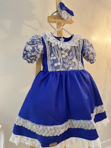 فستان مع الشك و الكرستال + قبعة فرنسية