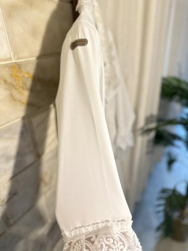 روب ام مكون من قطعتين + فستان مولوده + قبعة فرنسية...