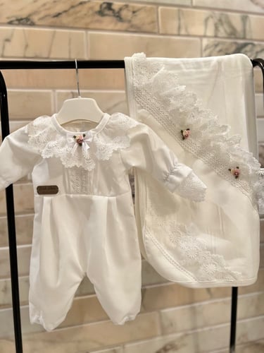 مدس + افرول + قبعة فرنسية + لفة مواليد