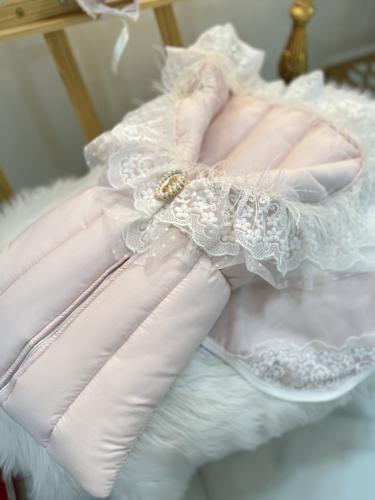 مدس لون غبار الورد مع بروش فكتوري