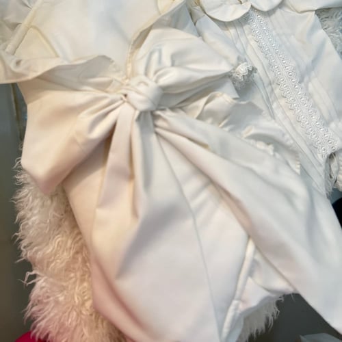 طقم ولادي مكون من مفرش مواليد+ افرول مقاس من 0-3 +...