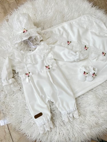 طقم افرول + لفة مواليد + قبعة فرنسية + جوارب