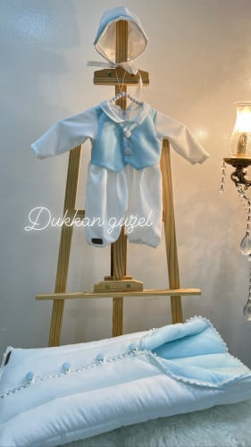 مدس ولادي + افرول مقاس من 0-3+ قبعة فرنسية