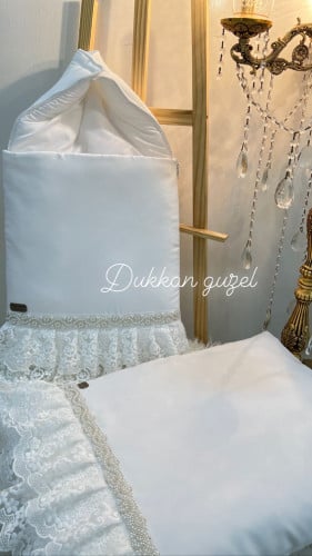 مفرش مواليد مع الشك و اللؤلؤ