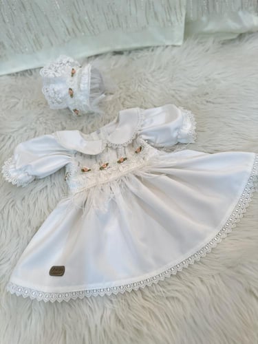 طقم محايد للام ومولودها