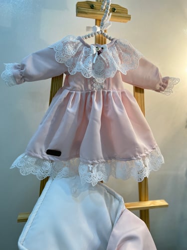 مدس مع فيونكه لون غبار الورد + فستان مقاس من 0-3 +...