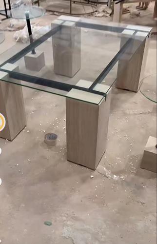 طاوله مع 6 خدمه 120 في 120في 50