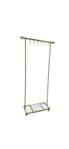 علاق ملابس وطني