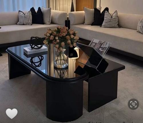 طاولتين مفرد خشب لون اسود