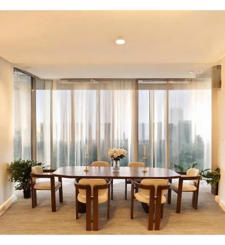 طاولة طعام قشرة الجوز تفصيل مع 6 كراسي مقاس 220*11...