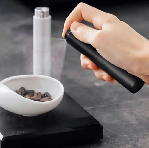 بخاخ ماء لترطيب القهوة اسود