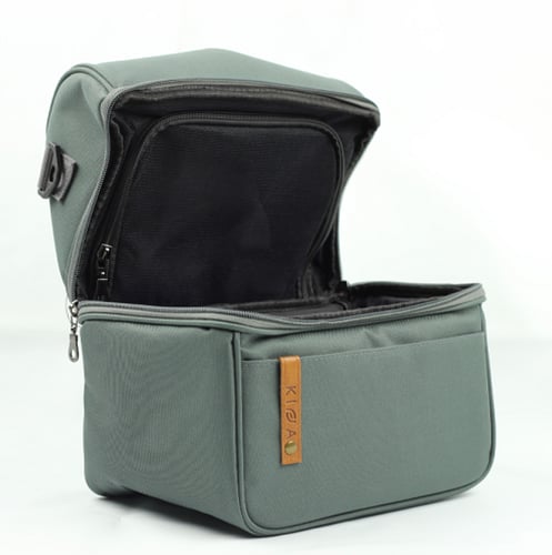 شنطة كفه رمادي لوقو بني