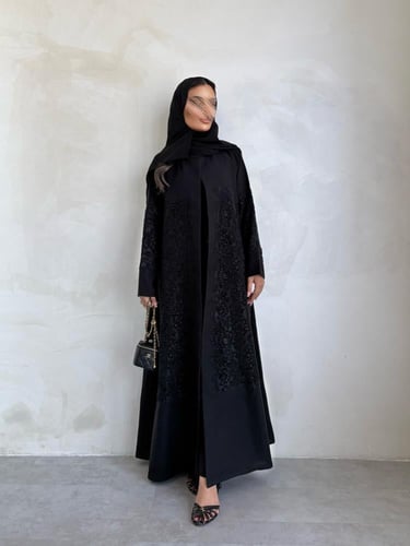 #312 اسود بالكامل