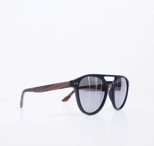 أفييتور ميرور