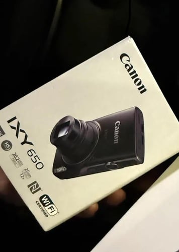 كاميرا IXY 650