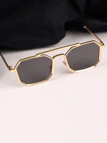 نظارات شمسية PRADA