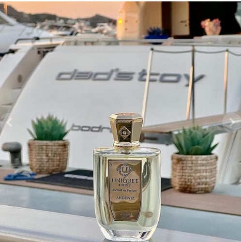 عطر اكدنيز اكسترايت من يونيك لاكجري ادي بارفيوم 10...
