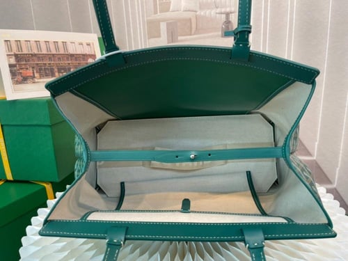 Bellechasse Biaude PM Bag