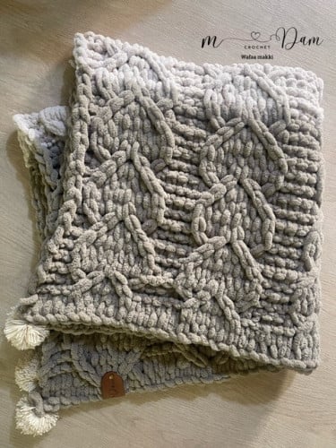 بطانية مقاس 110*110 غرزة القلوب