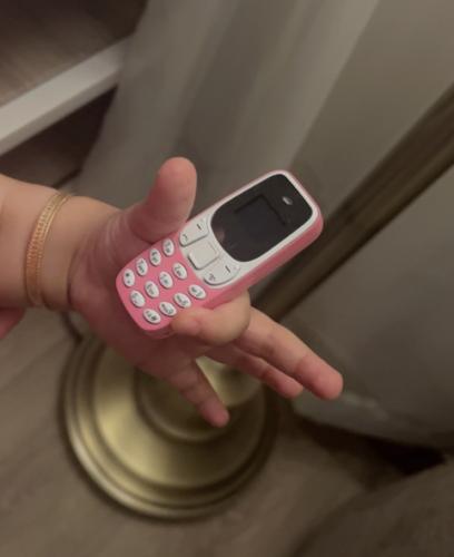 هاتف صغير الحجم منخفض الاشعاع