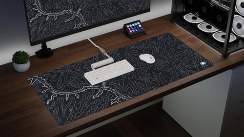 ماوس باد Cyanide Black كبير من ياسا