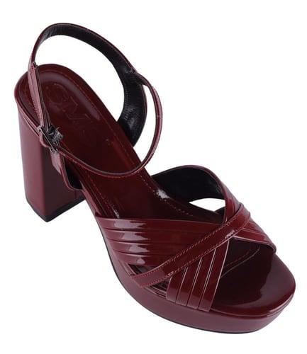 أوف برودواي