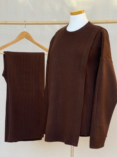 طقم تريكو مخطط - بني