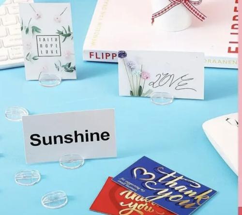 ستاند اكريلك صغير