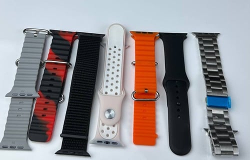 ساعة الترا 7 أساور + هدية سماعة ايربودز