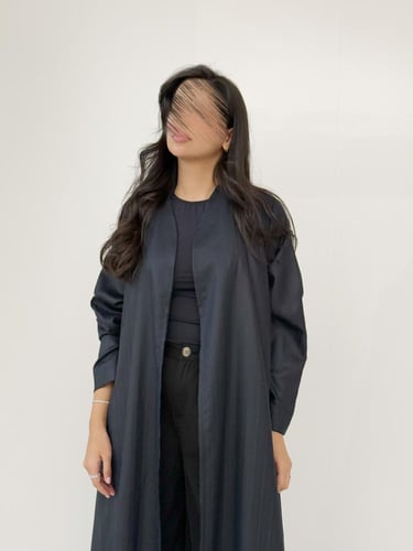 عباية كريب ناعم - كحلي مبطن