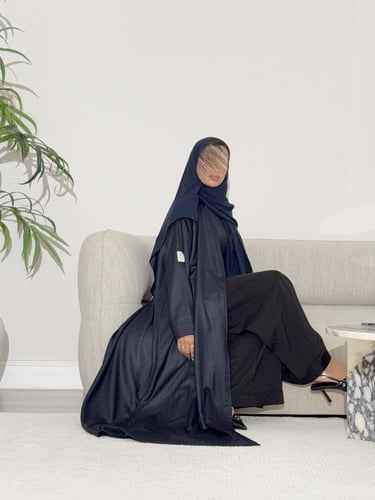 عباية كريب ناعم - كحلي مبطن