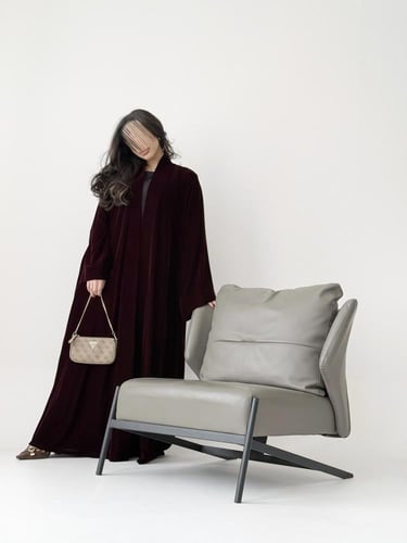 عباية مخمل - عنابي