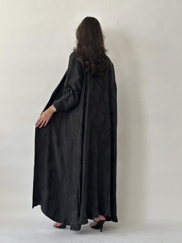 عباية حرير مغسول - اسود