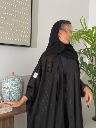 عباية كريب - اسود مخطط بفضي