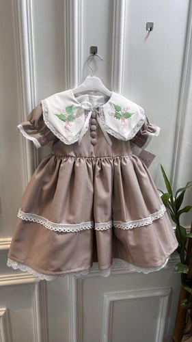 فستان تطريز