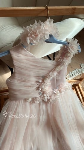 فستان العيد +اكسسوار شعر