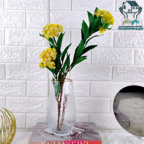 باقة ورد مع ورق الشجر، شبه الطبيعي أنيق باللون الأ...