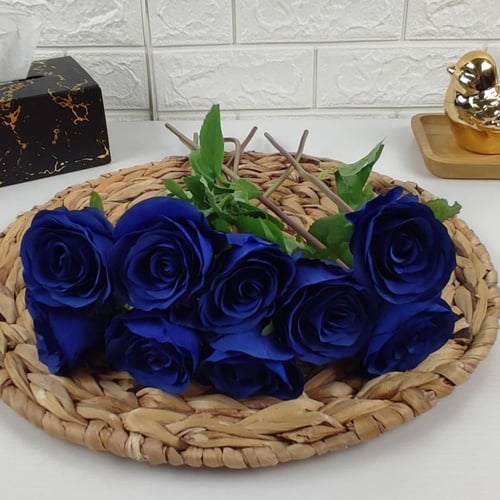 باقة ورد جوري صناعي أنيق مكون من 8 ورود باللون الأ...