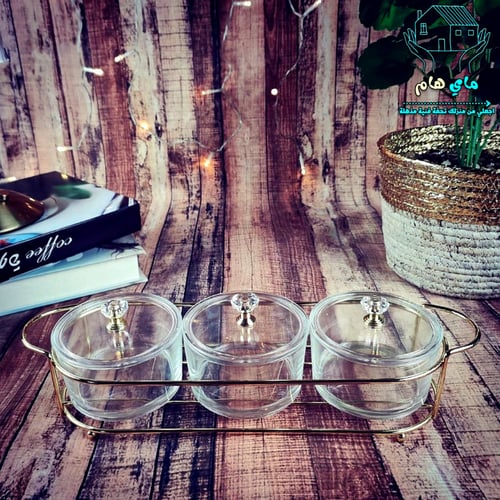 استاند تقديم حديد ذهبي مع 3 اطباق زجاج بغطاء اكرلي...