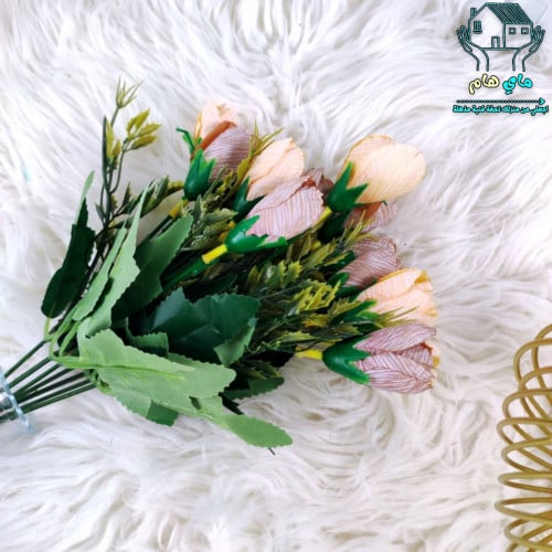 باقة ورد التوليب، مع أوراق خضراء مكون من 14 وردة م...