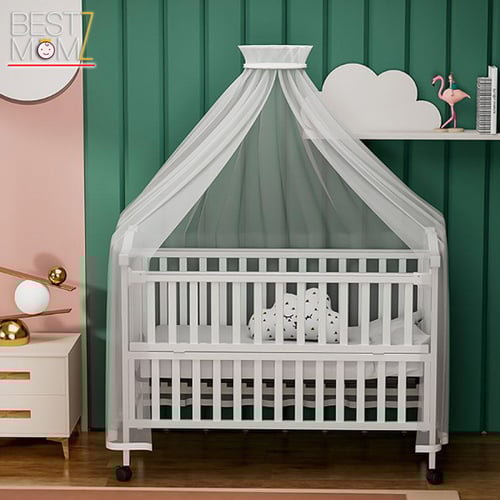 سرير اطفال خشبي بتصميم انيق