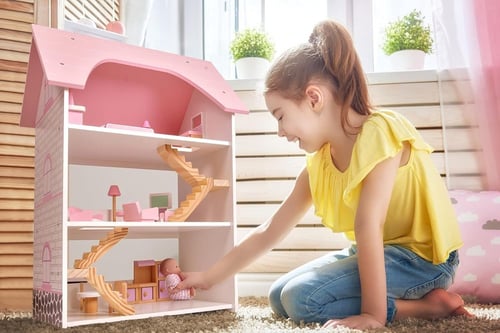 بيت الدمى خشبي للصغيرات