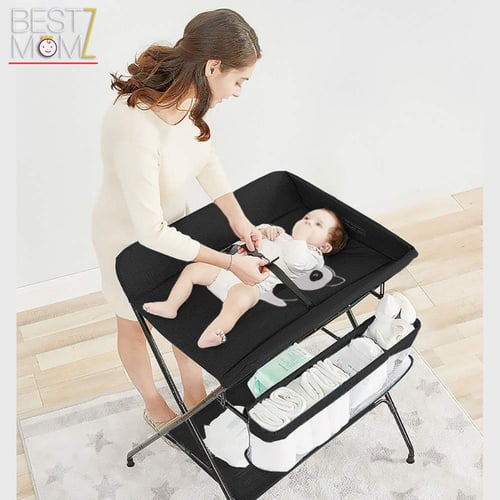 طاولة تغيير حفاضات قابلة للطي مع منظم عصري