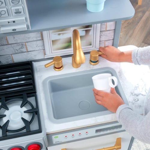 مطبخ اطفال خشبي انيق