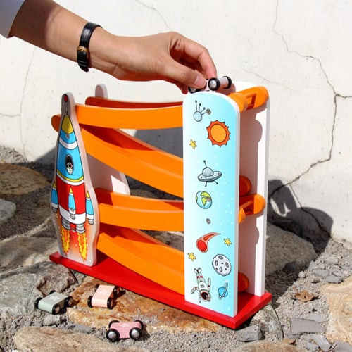 لعبة السباق