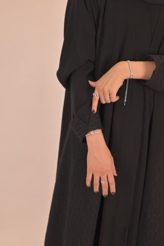 عبايه كلوش انيقه سوداء بكم ضيق