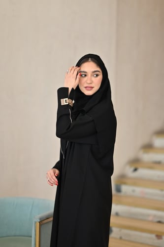 عباية بتفاصيل الجلد انيقة -0583